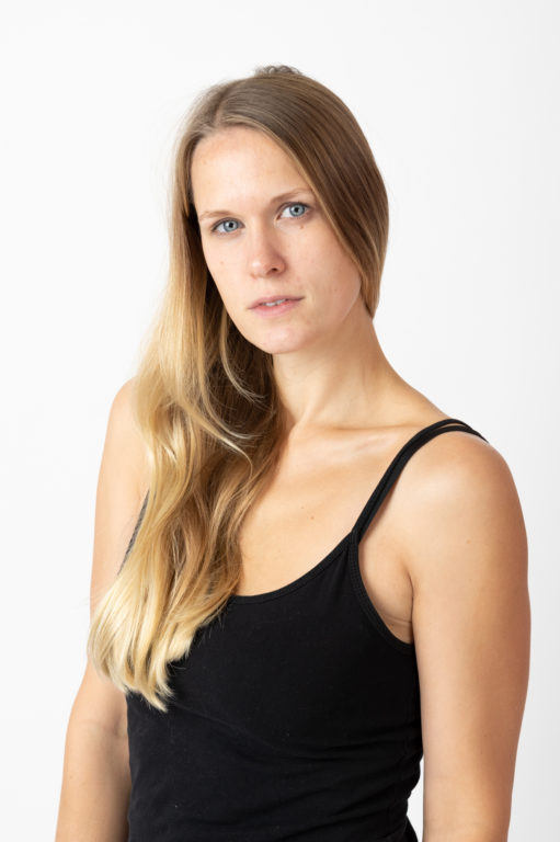 SedCard Fotos Laura – Portraits für Macher, Marken und Models